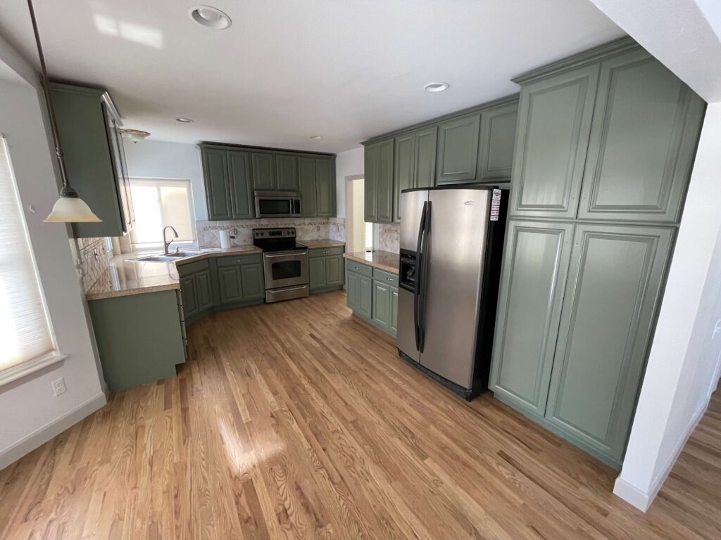 kitchen cabinet painting services